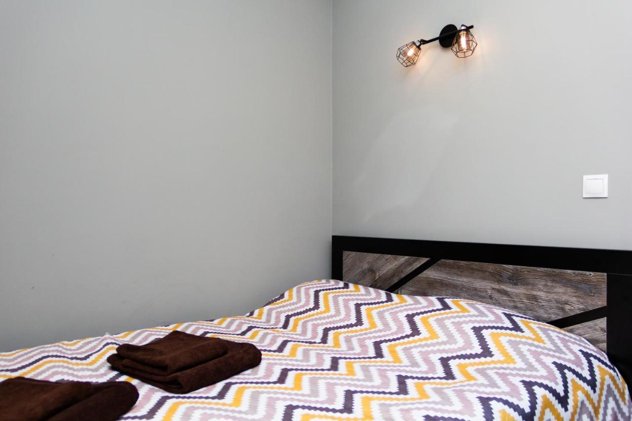 Hotel Tahar Алма Ата Екстериор снимка