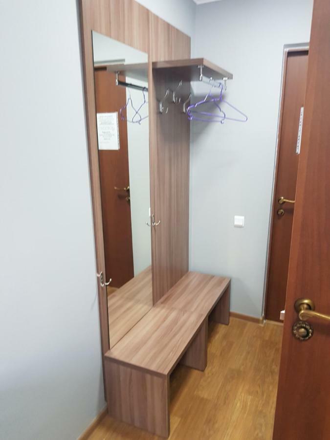 Hotel Tahar Алма Ата Екстериор снимка